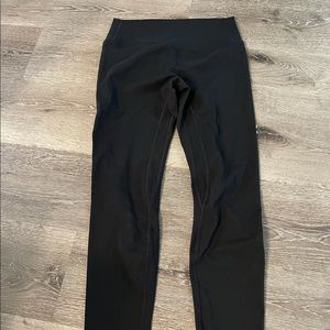 (2/2) Black TYC effortless scrunch booty leggings